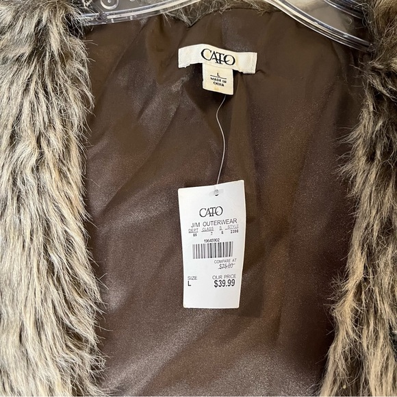 Caro Faux Fur Vest NWT size L - Picture 4 of 6